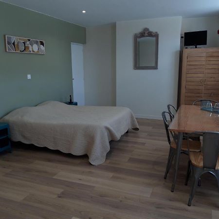La Cense Hebron Bed & Breakfast Ardres ภายนอก รูปภาพ