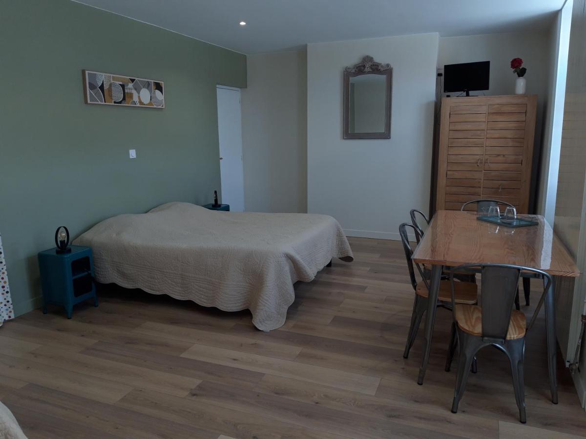La Cense Hebron Bed & Breakfast Ardres ภายนอก รูปภาพ